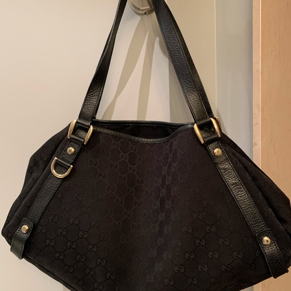 Authentic Gucci GG Canvas Abbey Tote black